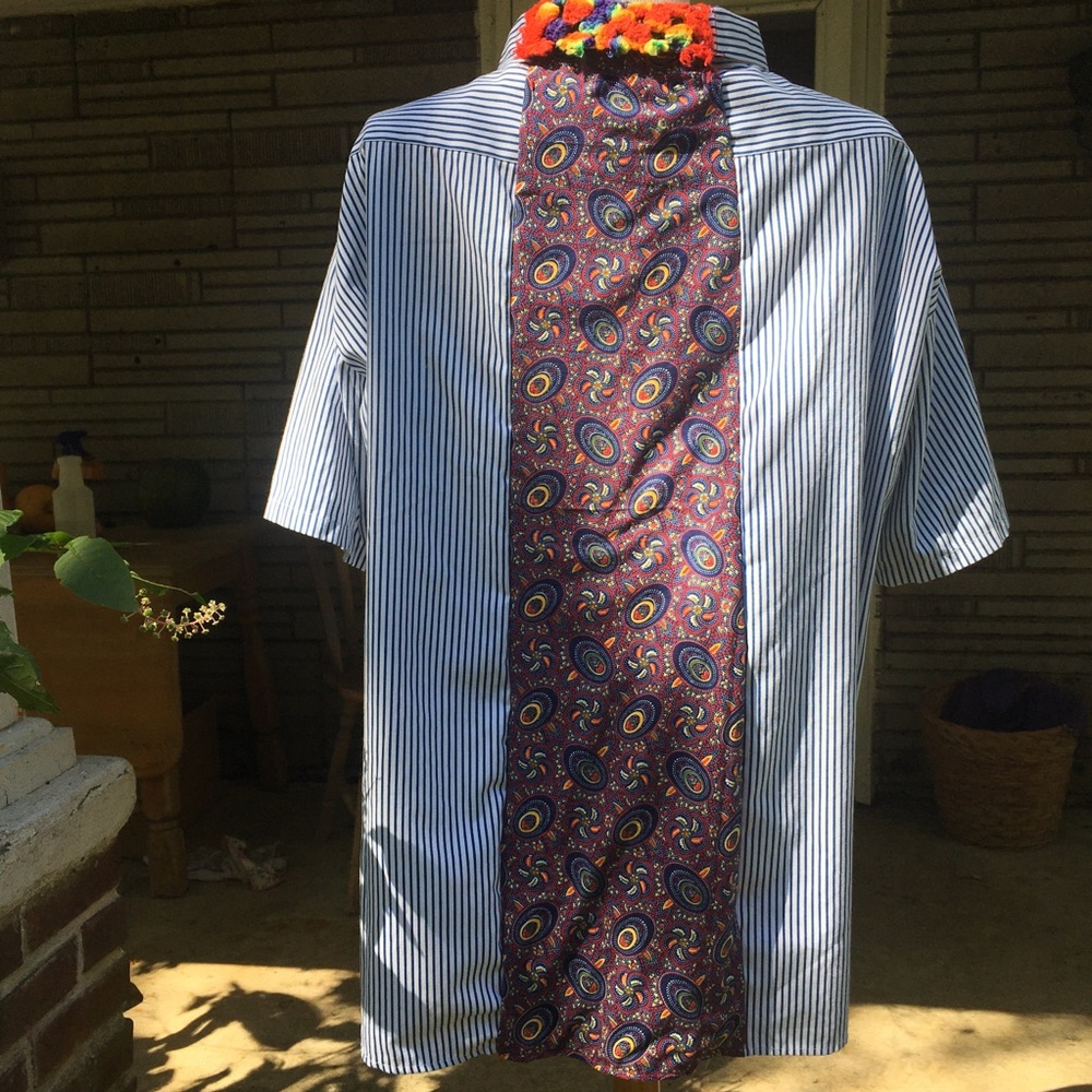 Fun funky button down tunic - Picture 2 of 3